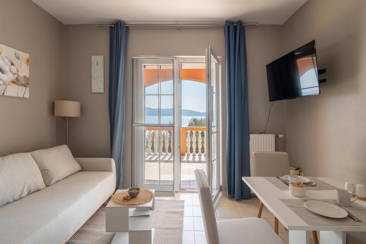 Appartamento con 1 Camera da Letto, Vista Mare e Terrazza