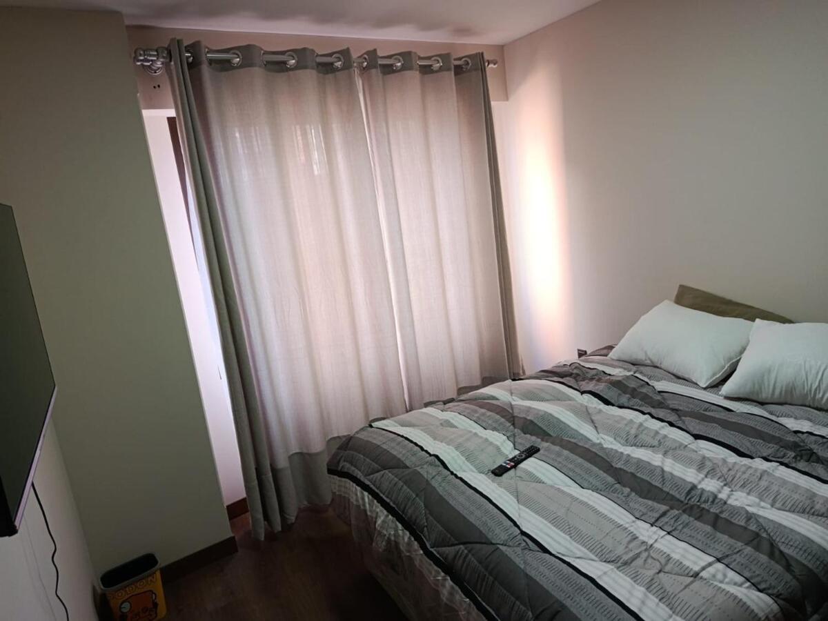 Bello Departamento a pasos del teleferico amarillo SOPOCACHI en edificio nuevo totalmente equipado - Chambres d'hôtes La Paz