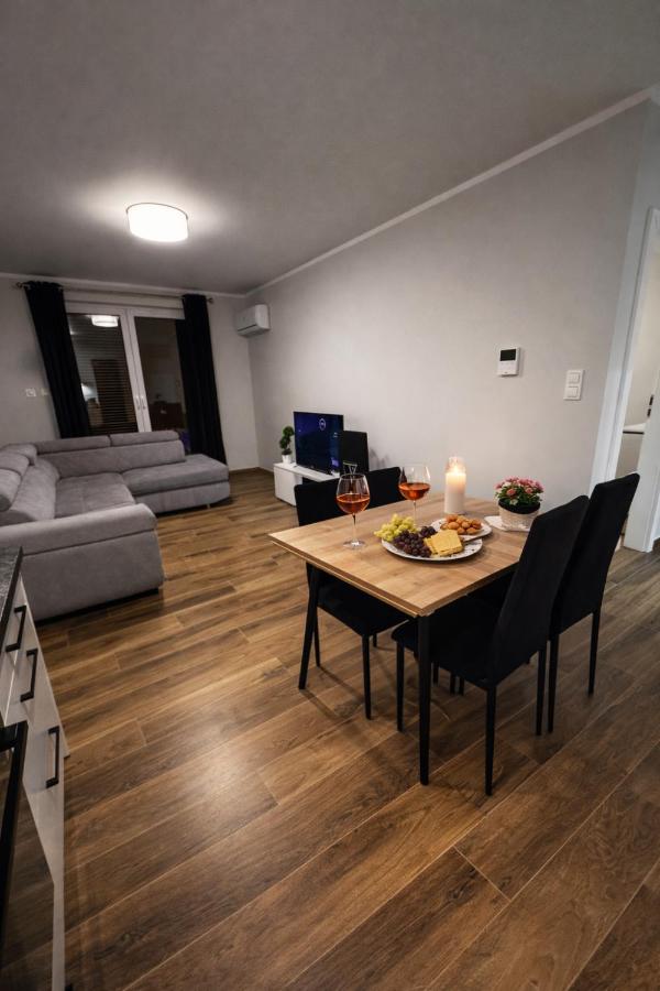 Apartament Dolina Baryczy ścieżki i trasy rowerowe - Ferienwohnung Żmigród