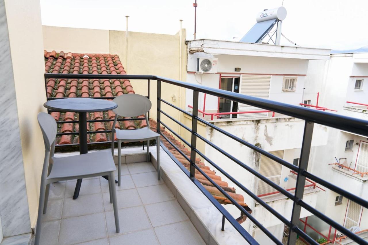 42 Studio 22 - B&B Komotiní