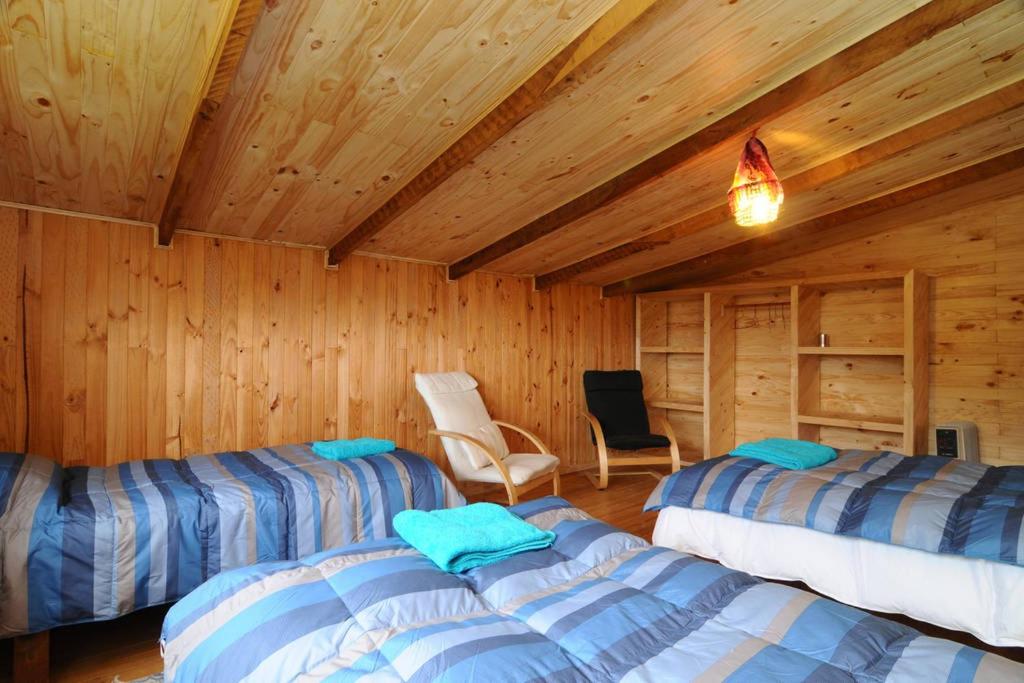 Chambre Triple avec Salle de Bains Commune