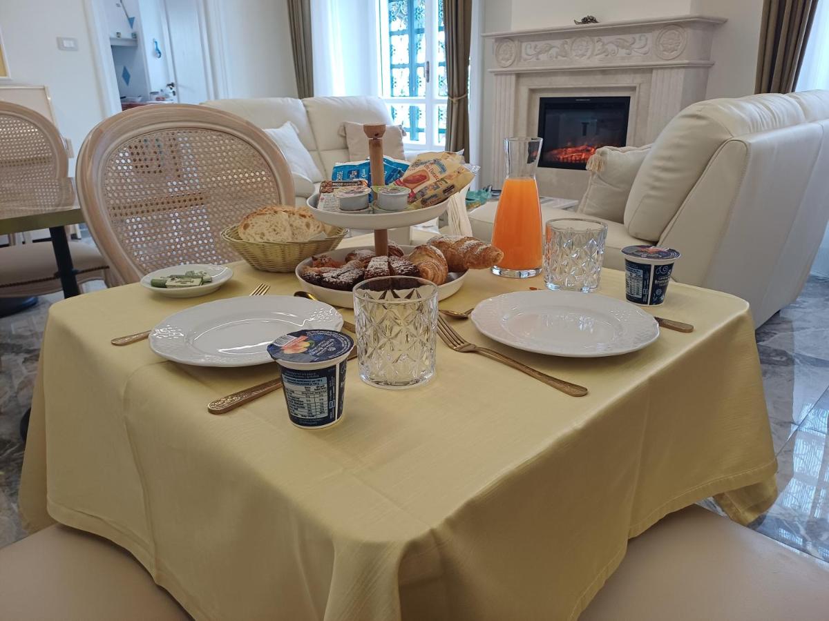 VILLA ESMERALDA - Chambres d’hôtes Salerne