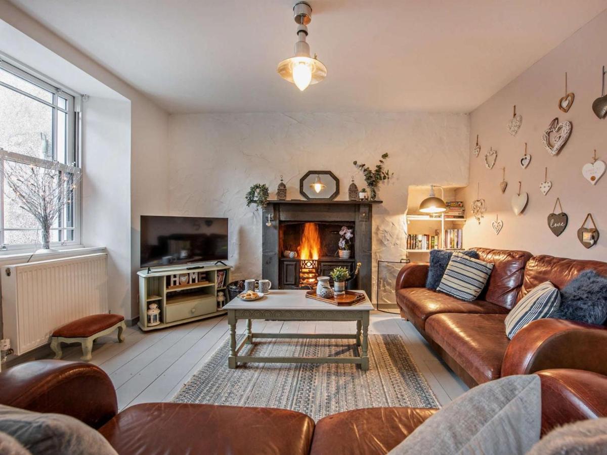 2 Bed in Milford Haven oc-43430 - Ferienwohnung Llanstadwell