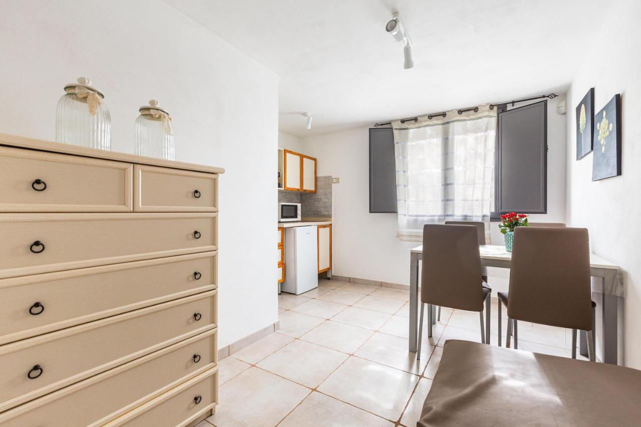 Apartment mit Poolblick