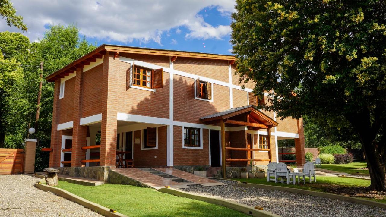 Complejo Entre Olmos Apart Cabañas - Bed and Breakfast Santa Rosa de Calamuchita