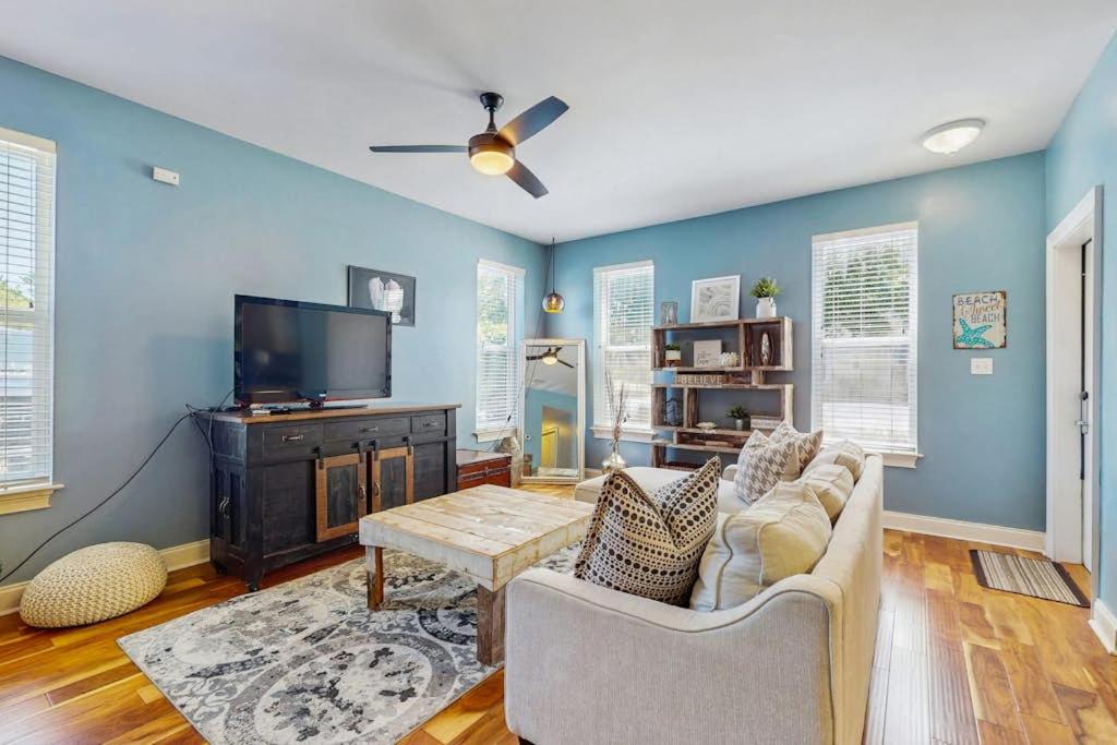 Ruby's Beach Oasis at Topsail Village - B&B Santa Rosa Beach