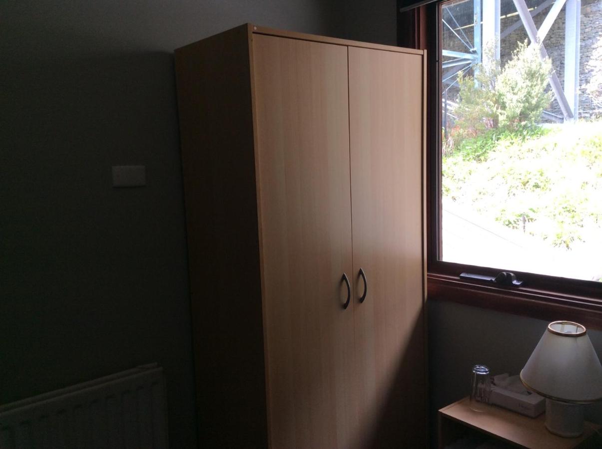 Einzelzimmer mit Gemeinschaftsbad