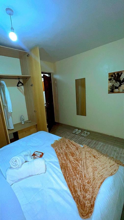 The Moon Stays Ngong - B&B Ngong