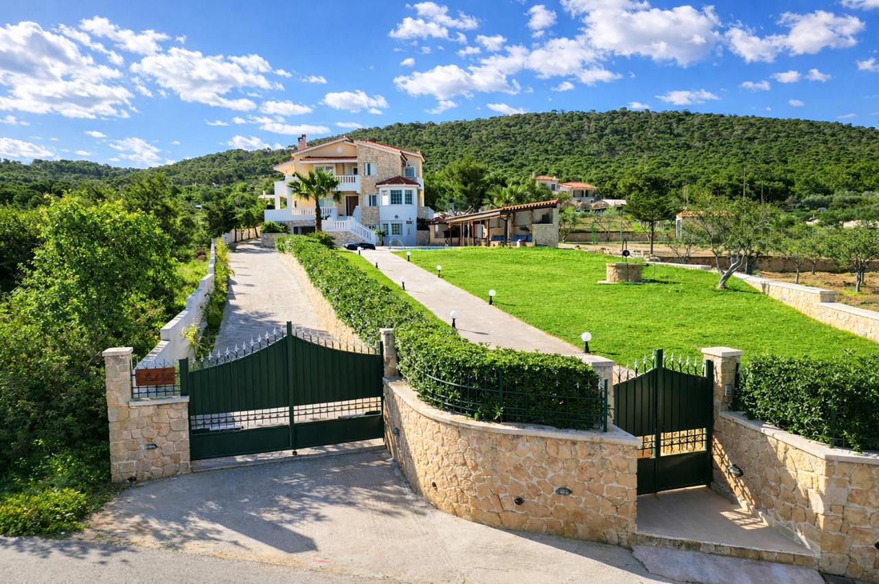 Bella Villa - B&B Vagía