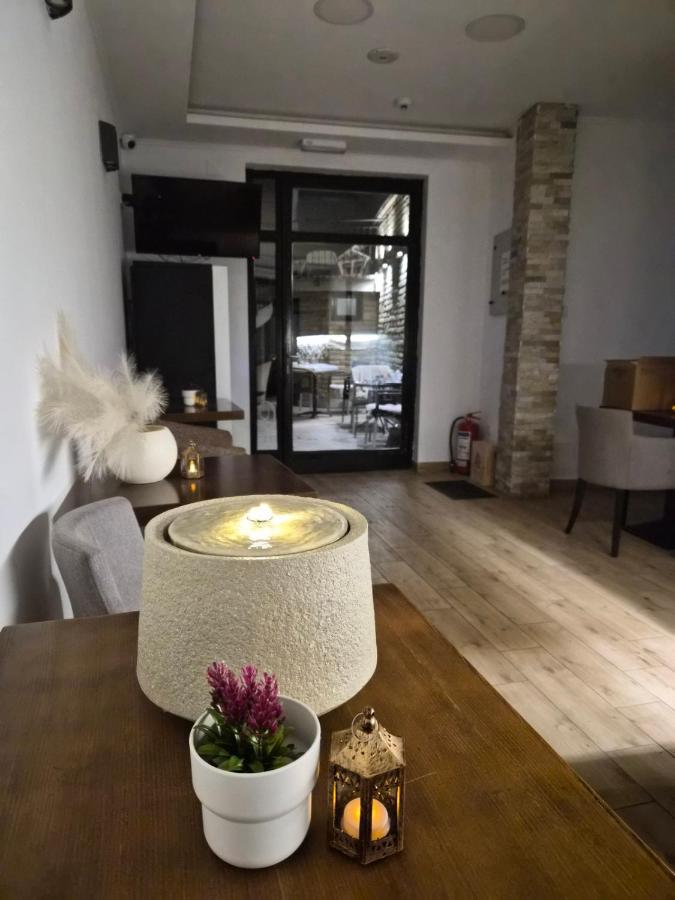 Großes Zweibettzimmer