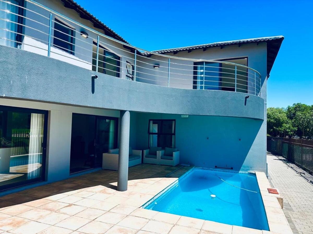 Fairway Bliss Langebaan Holiday Home - B&B Langebaan