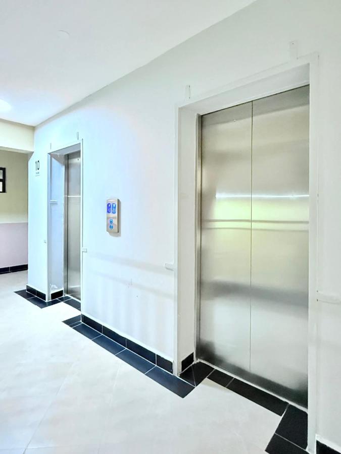 A spacious, stylish, studio near Nairobi, CBD - Chambres d'hôtes Nairobi