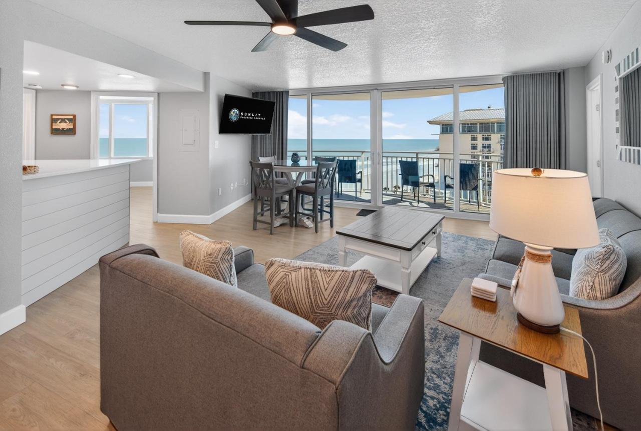 Good Morning Sunshine at Peck Plaza - B&B Daytona Beach Shores
