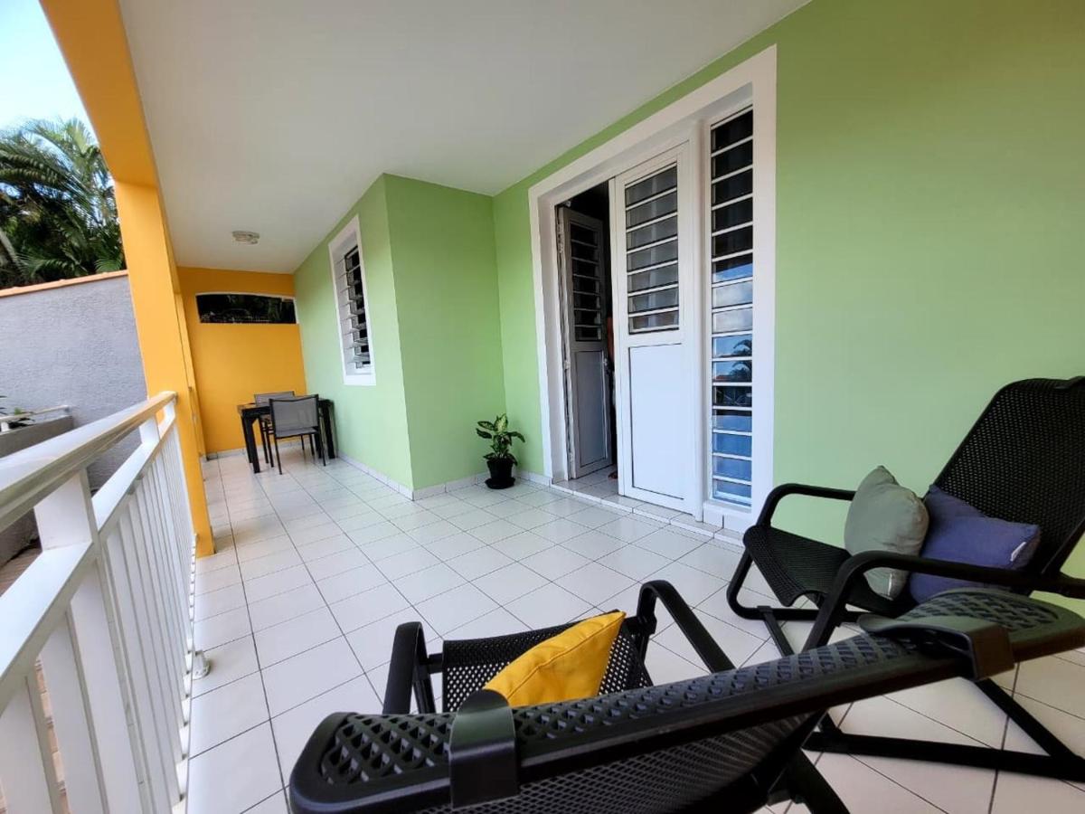 Zamana – terrasse et commerces à 1 min - B&B Les Trois-Îlets