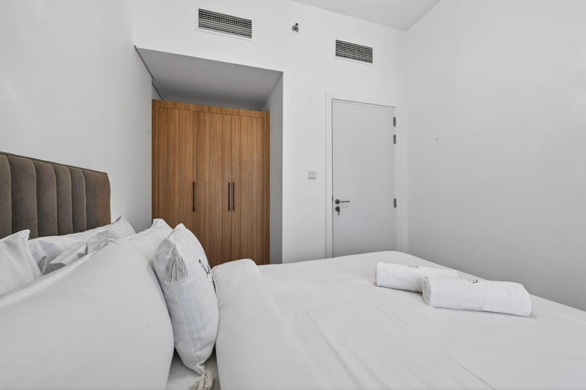 FIRST CLASS 1BR Luxury Oasis Hideaway - B&B Abu Dhabi Island and Internal Islands City