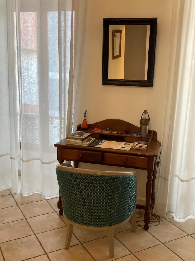 Les Tilleuls Nîmois - B&B Nîmes