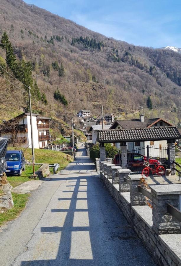 Respiro di montagna by Lago Maggiore Rentals - Bed and Breakfast Vigino