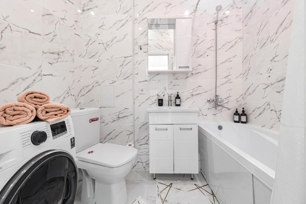 Cozy City Retreat near Arena & Botanical Garden - Chambres d'hôtes Astana