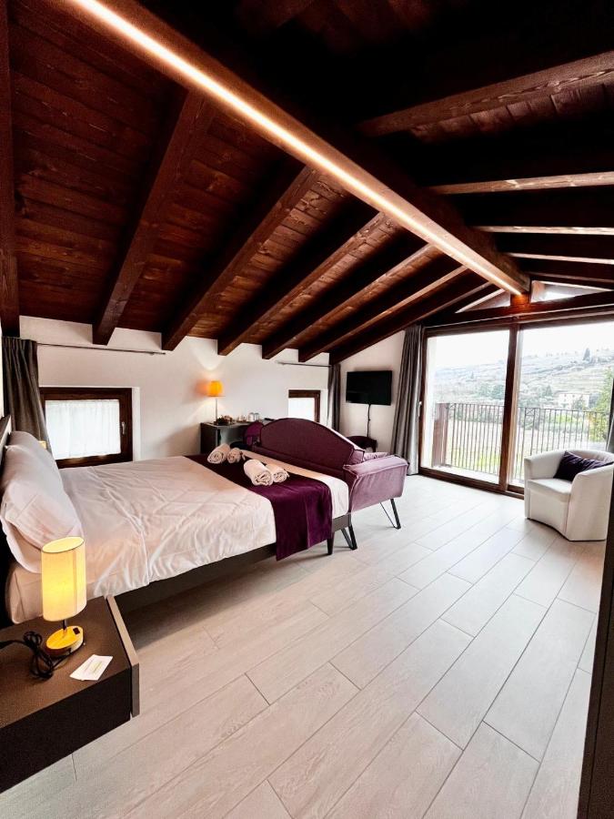 Chambre Deluxe (2 Adultes + 1 Enfant)