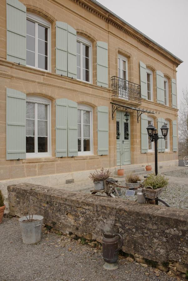 Au beau séjour - Ferienwohnung Boulzicourt