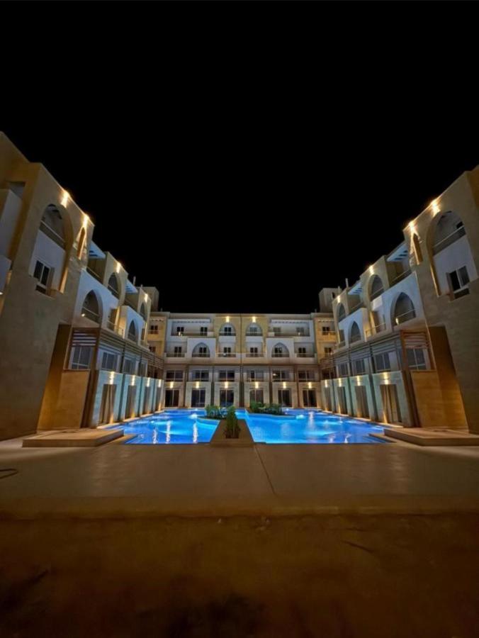 Sahl Hasheesh Hurghada - Stylish 1 BR apartment - Rooftop pool - Near Beach - Chambres d'hôtes Hurghada