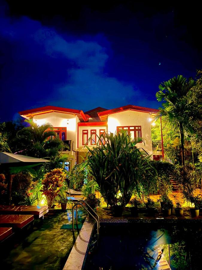 Dew Ashi Homestay - B&B Sigiriya