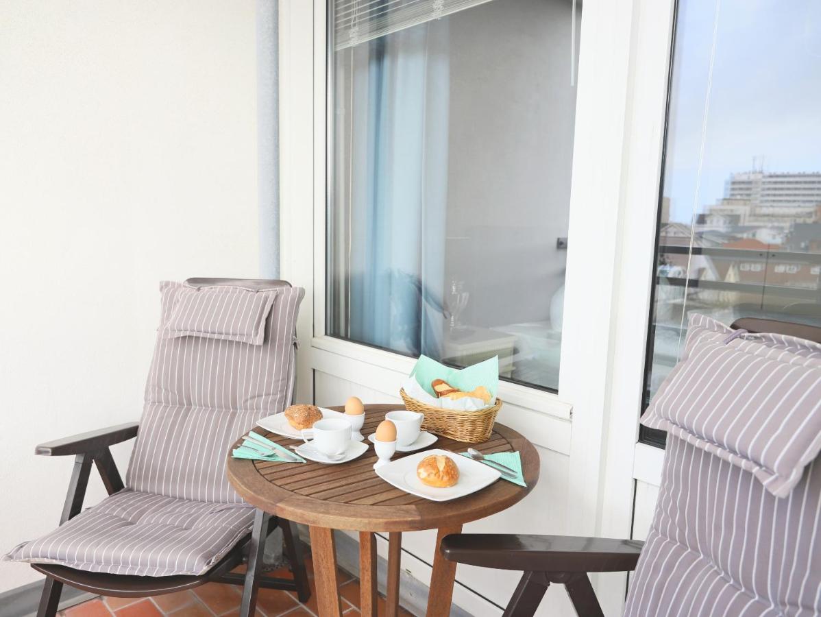 Im Zentrum von Westerland gelegene Ferienwohnung mit Westbalkon und schönem Ausblick - Chambres d'hôtes Westerland