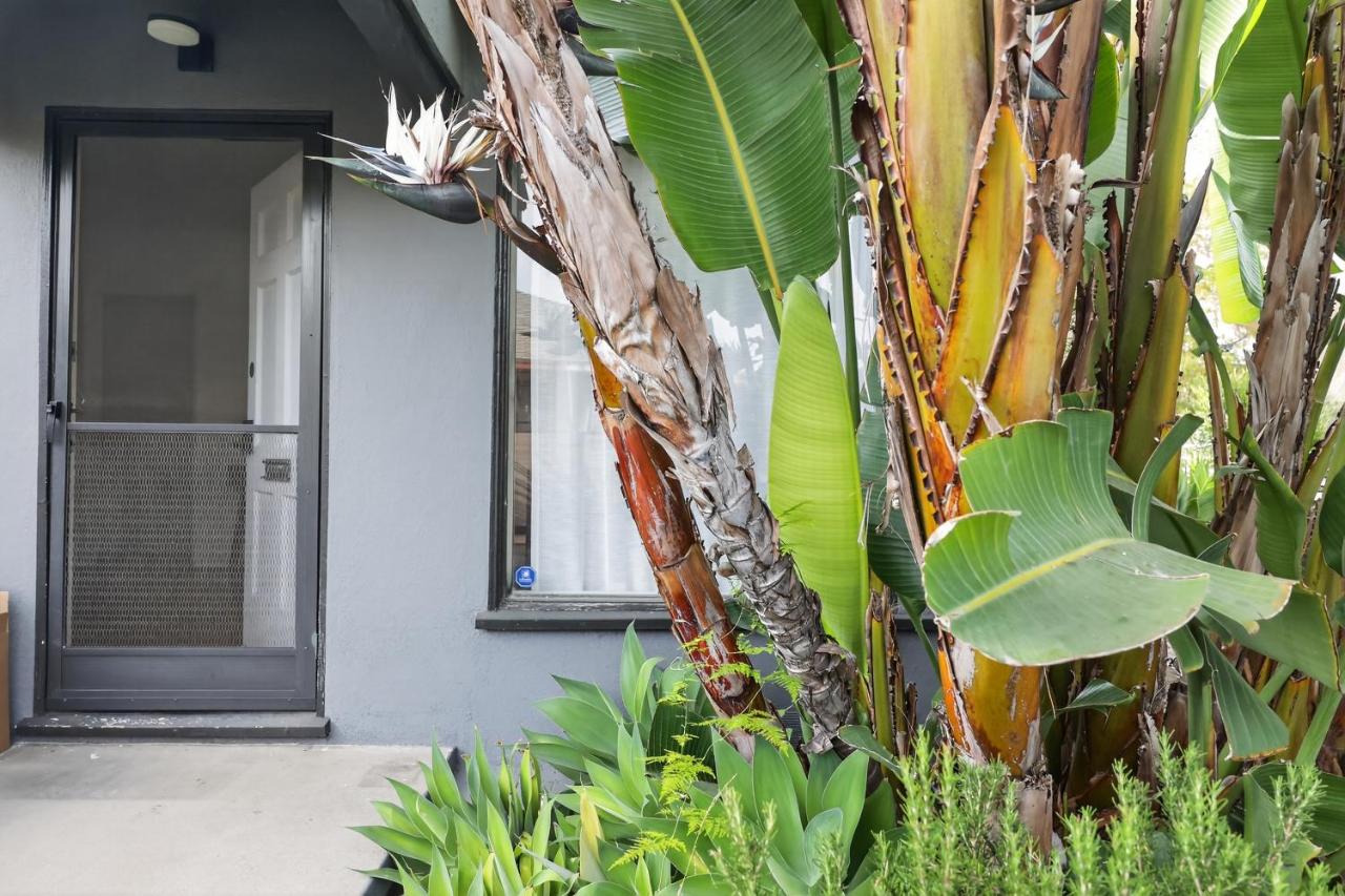 Stylish Suites 10 min to UCLA & Santa Monica - B&B Los Angeles