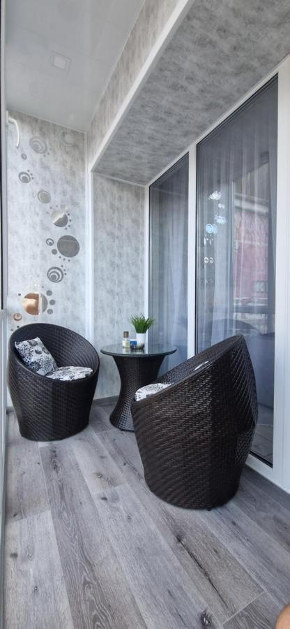 Апартаменты на Чехова - Ferienwohnung Öskemen