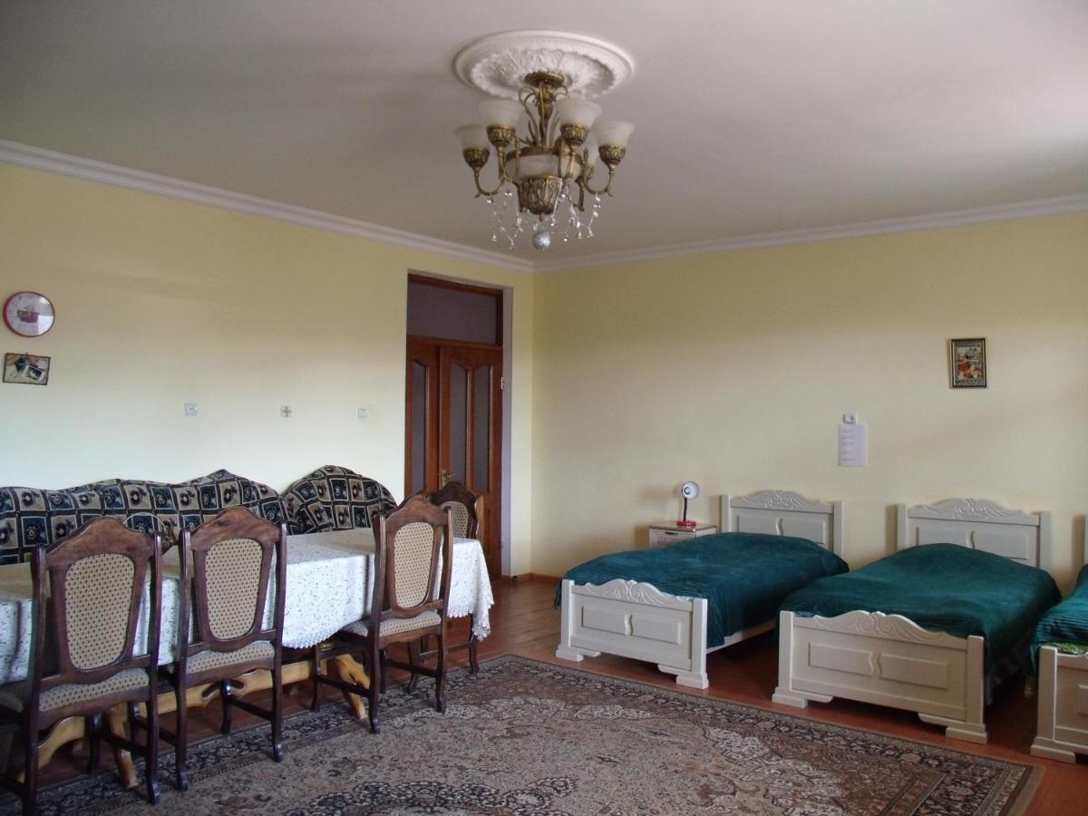 Zweibettzimmer mit Gemeinschaftsbad