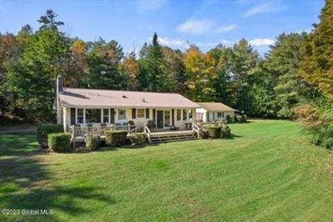 Adirondack Cabin - B&B Schroon Lake