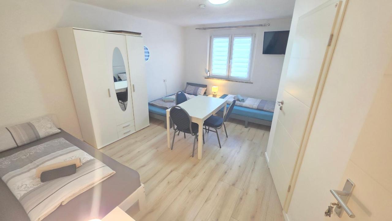 Wohnreich Ulm Zentral - 4OG Wohnung 3 - 1-Zimmerwohnung - B&B Ulma