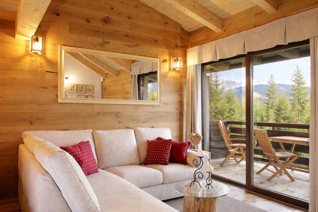 SKYWAY LOFT - Residence Veronza con piscina, Dolomiti Affitti - Chambres d'hôtes Cavalese