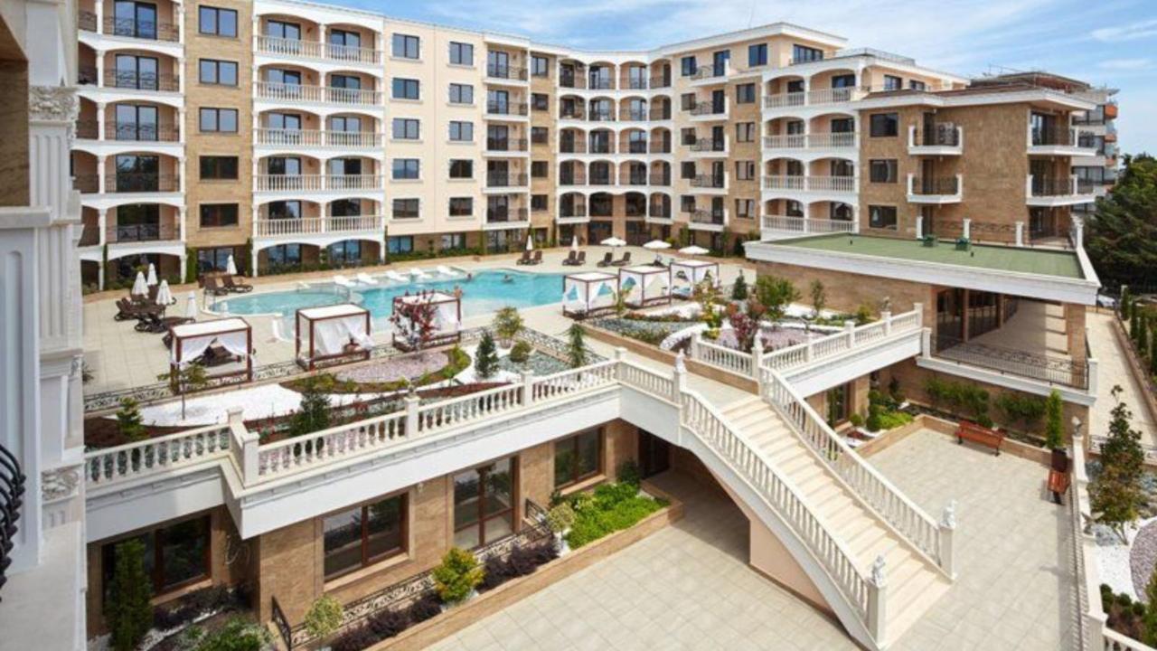 Bratanov Valencia Gardens - B&B Nesebar