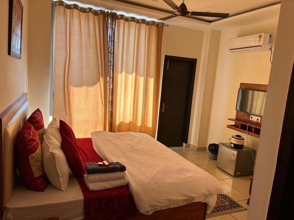 Double Room with Mountain View