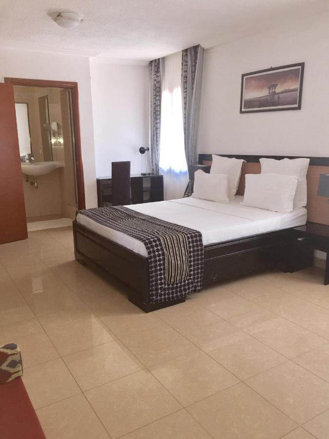 Habitación Familiar con baño privado