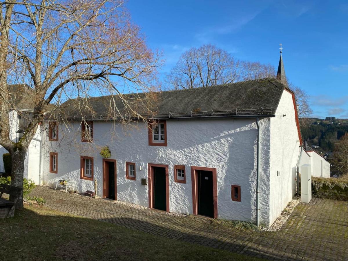 Halleluja mit Burgblick - Bed and Breakfast Hellenthal