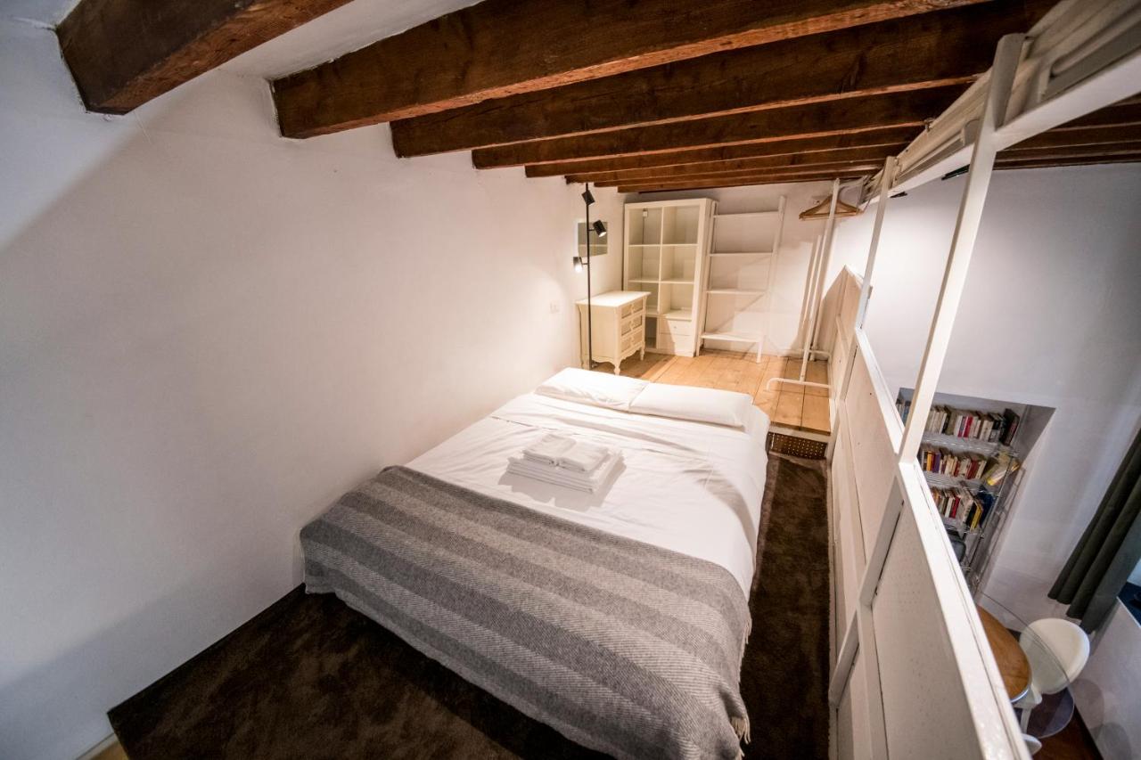 Maison 12 - Vintage Loft Duomo - B&B Milan