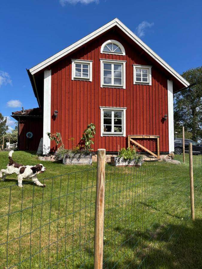 Torpidyll nära sjö - B&B Vetlanda