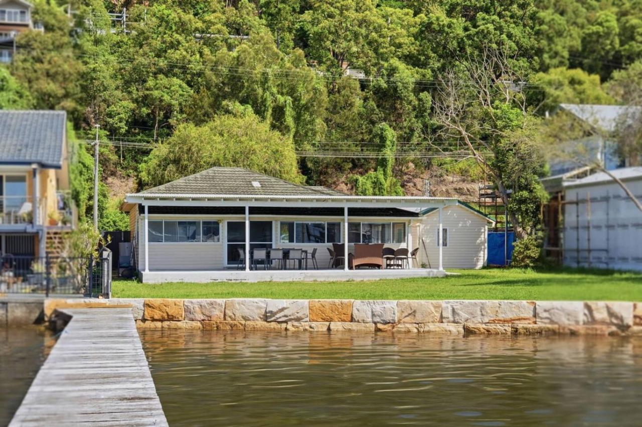 Central Coast Waterfront 2BR with Jetty Access - B&B Galiwinku