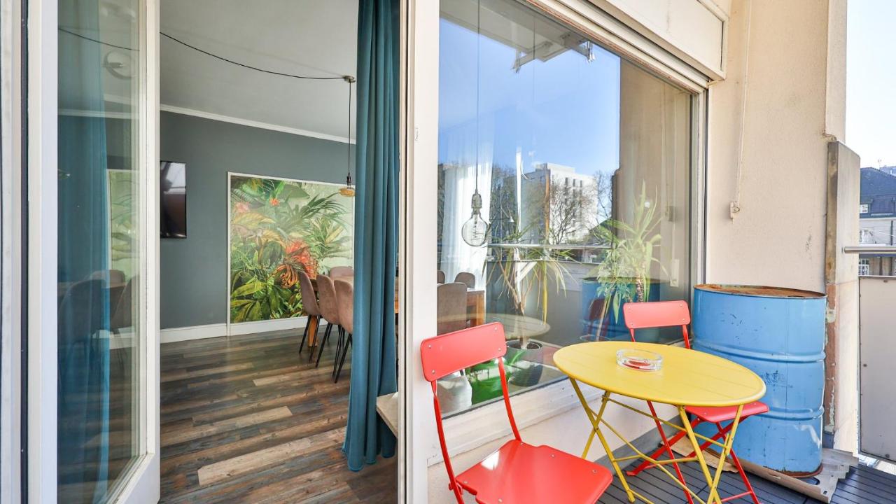 Design Apartment 130qm - 3 Zimmer am Hauptbahnhof Karlsruhe - B&B Karlsruhe