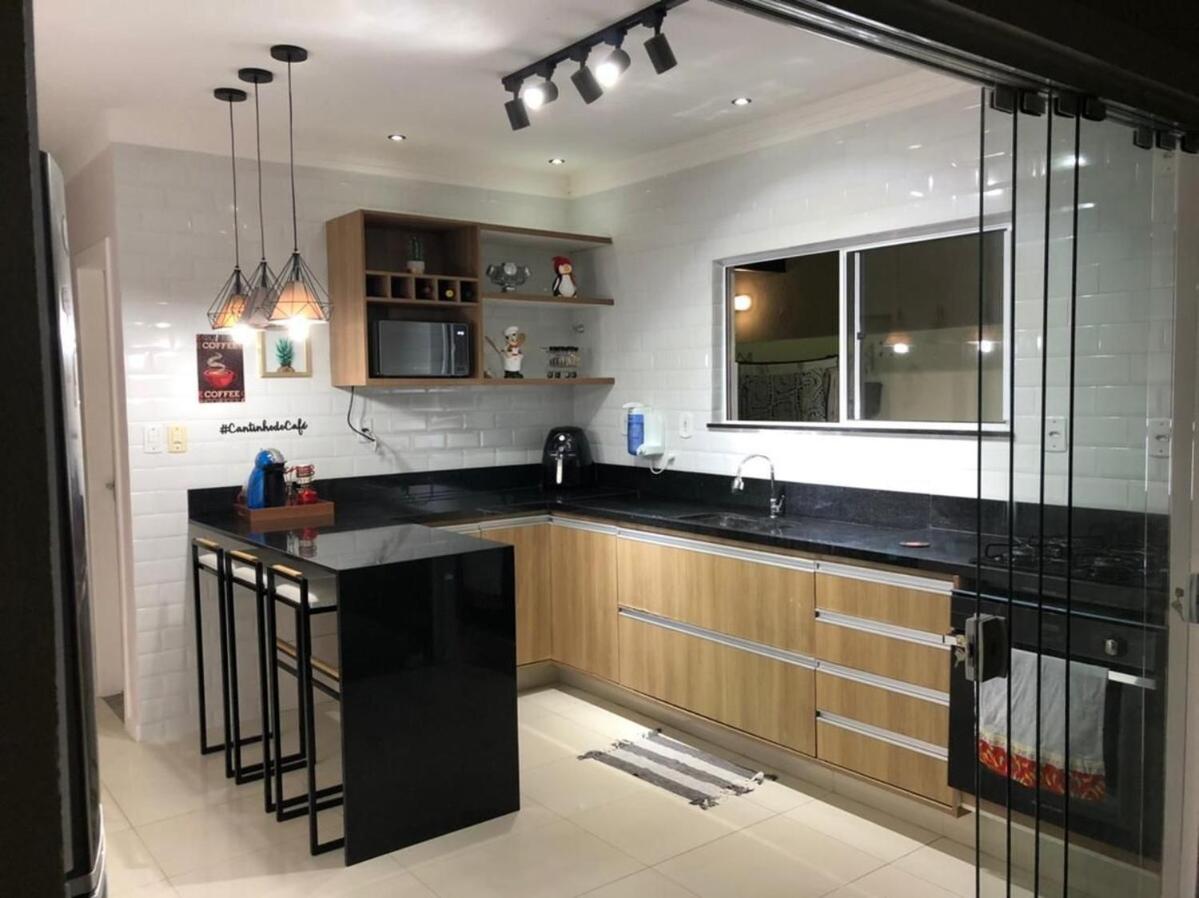 House in a family residential condominium - Bed and Breakfast Camaçari