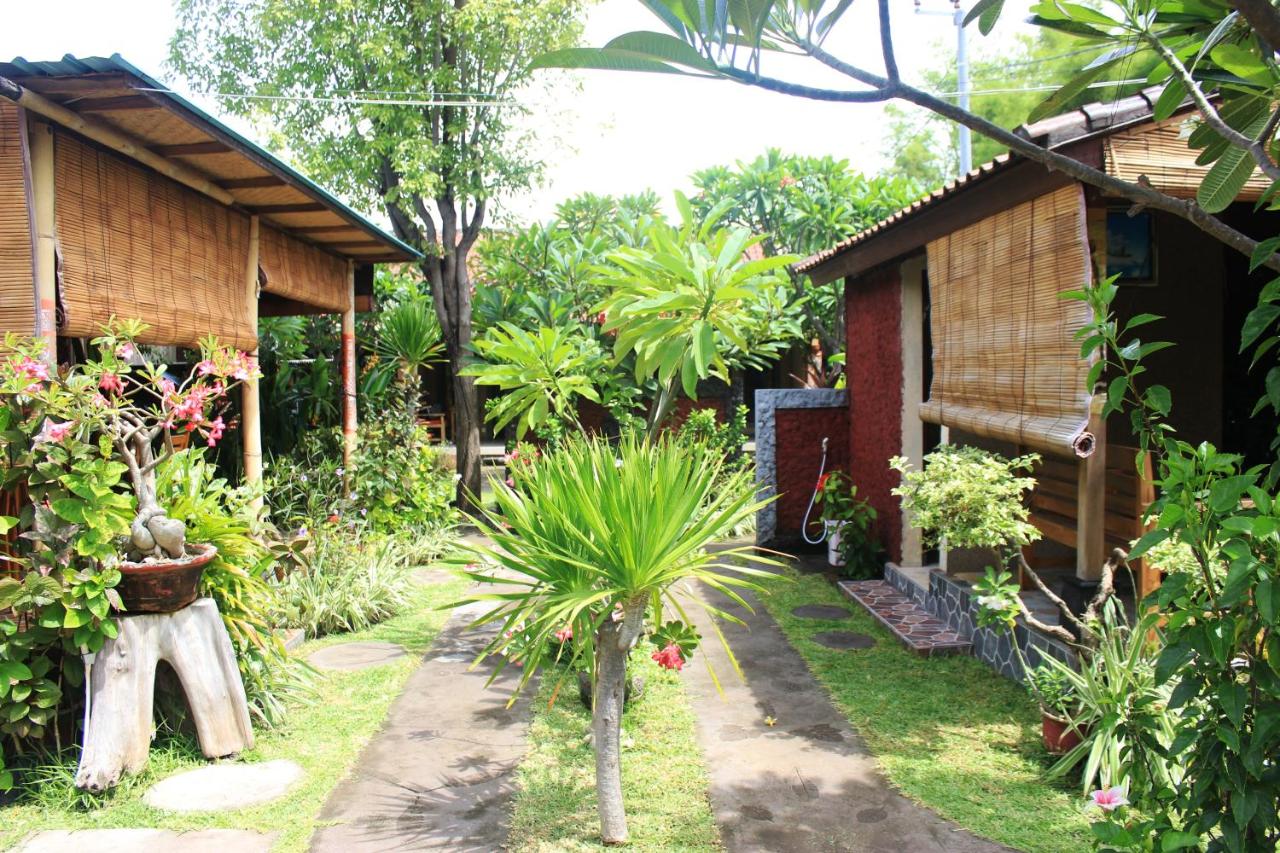 Pondok Shindu Guest House - B&B
