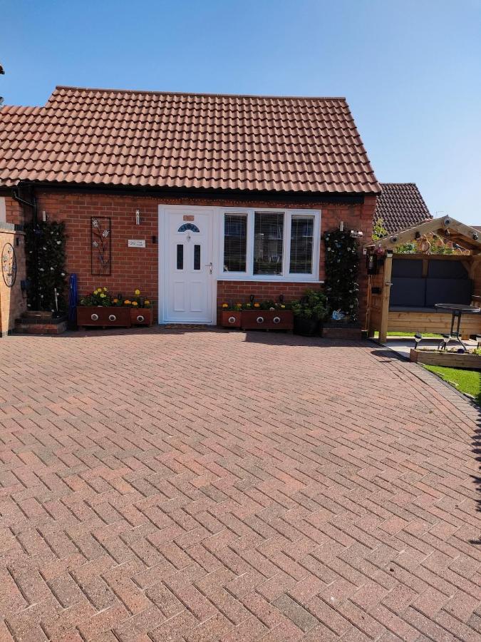 Pixie House is home from home couples retreat - B&B Skegness