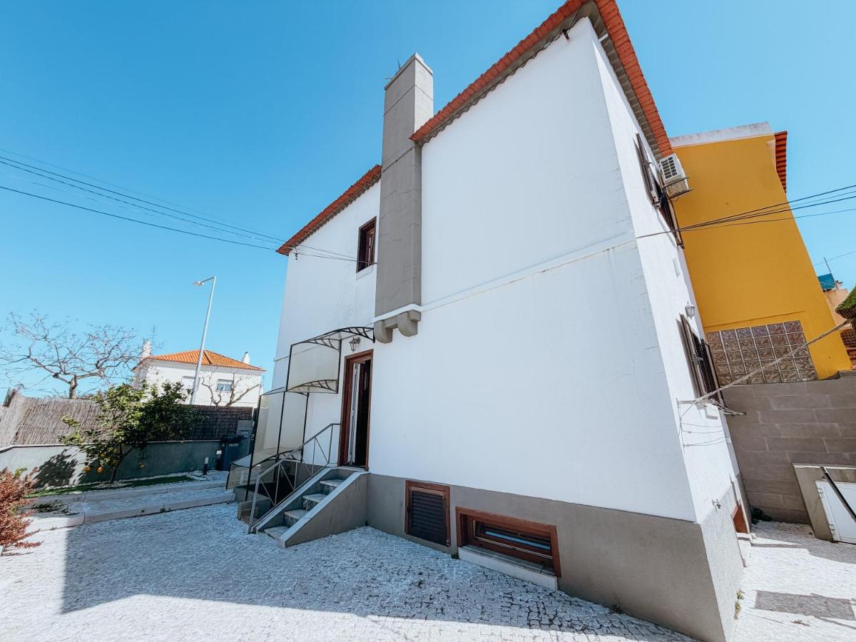 Villa Frescura do Mar by Casas de Setúbal - B&B Setúbal