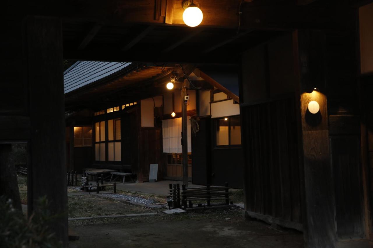 雨ト月 ametotsuki -里山の四季に包まれる古民家宿-焚き火と竈門とBBQ- - B&B Chōnan