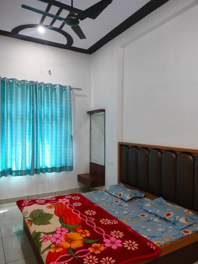 Keshav guest house - B&B Reengus