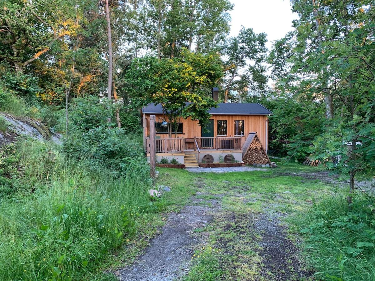 Charming, new & fully equipped cottage in the middle of the archipelago - Chambres d'hôtes Vaxholm
