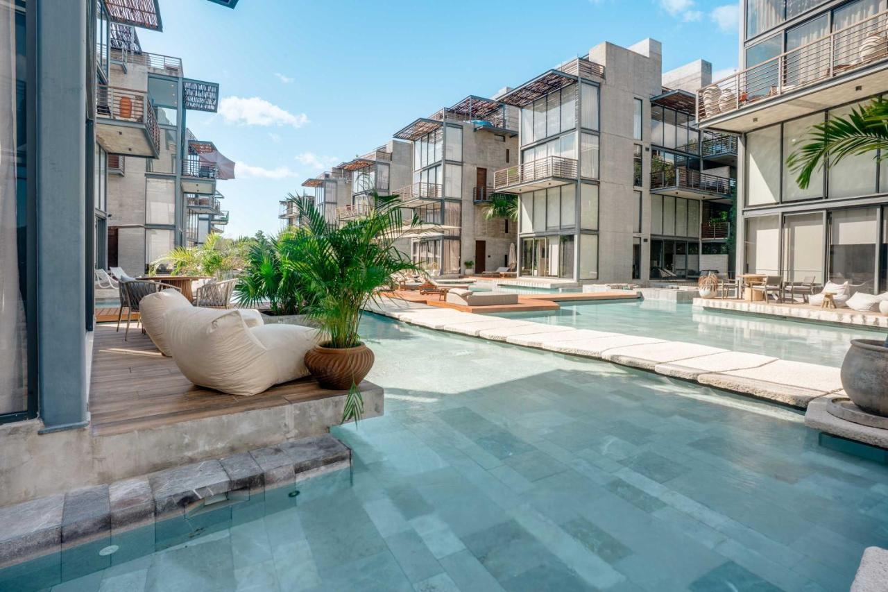 Modern 1BR at Xalet Luxury Condos with Cenote & Pool - Ferienwohnung Tulum