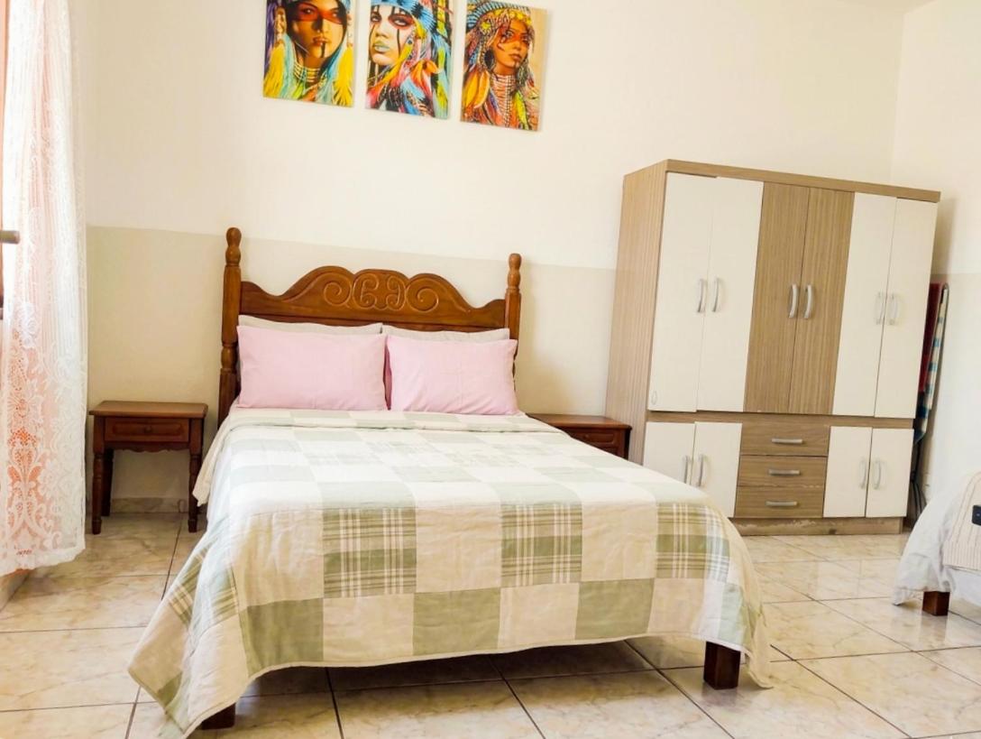 Casa Inteira Com Total Privacidade e Quintal - B&B Pará de Minas